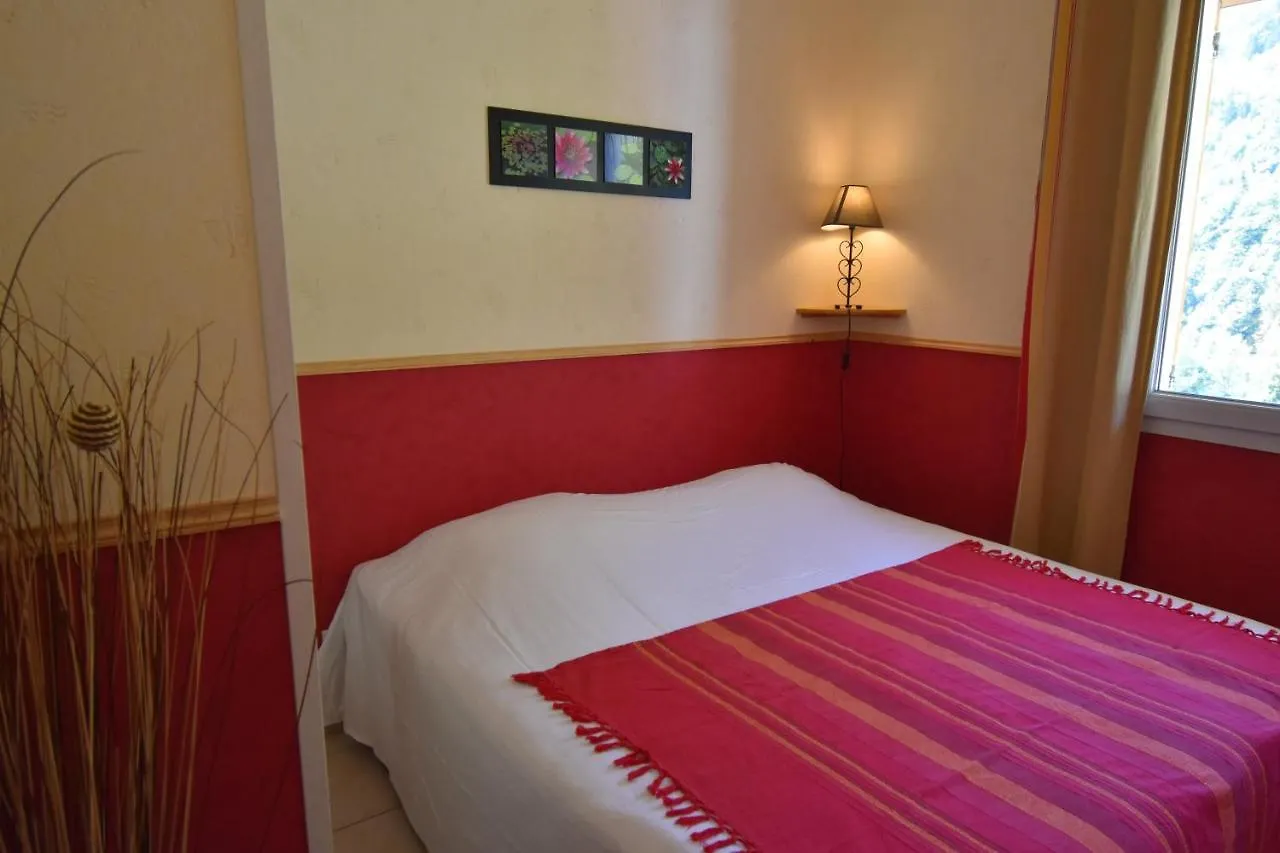Vaujanylocations - Roches Grandes 49 Villa Holiday home